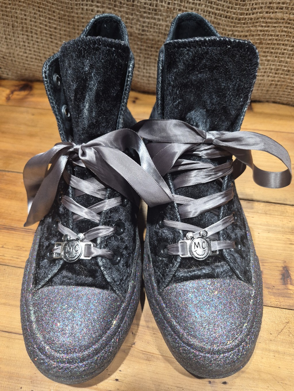 Converse X Miley Cyrus Black Glitter Velvet High Tops Rare Womens 7.5